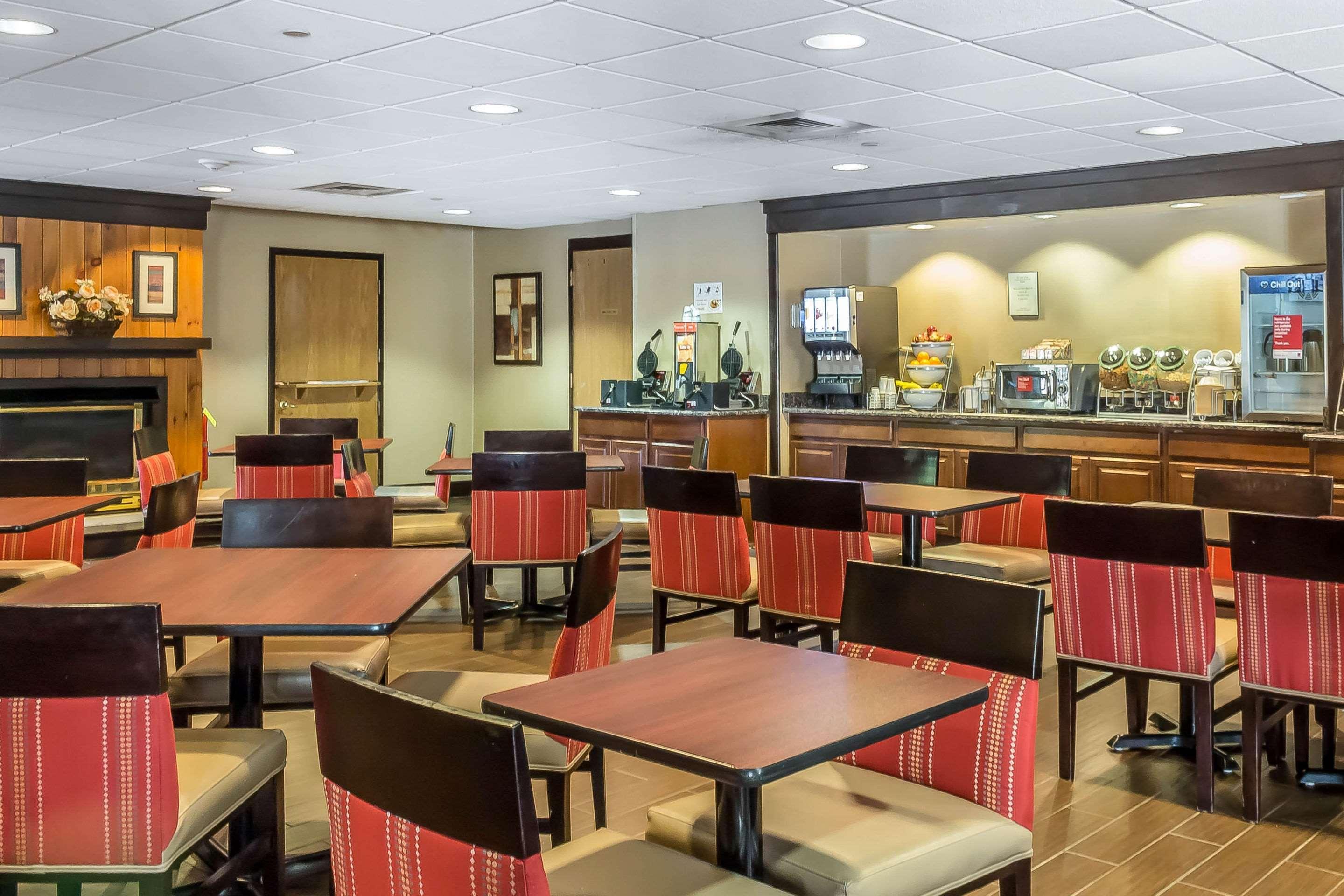 Comfort Suites Near Casinos Норидж Экстерьер фото