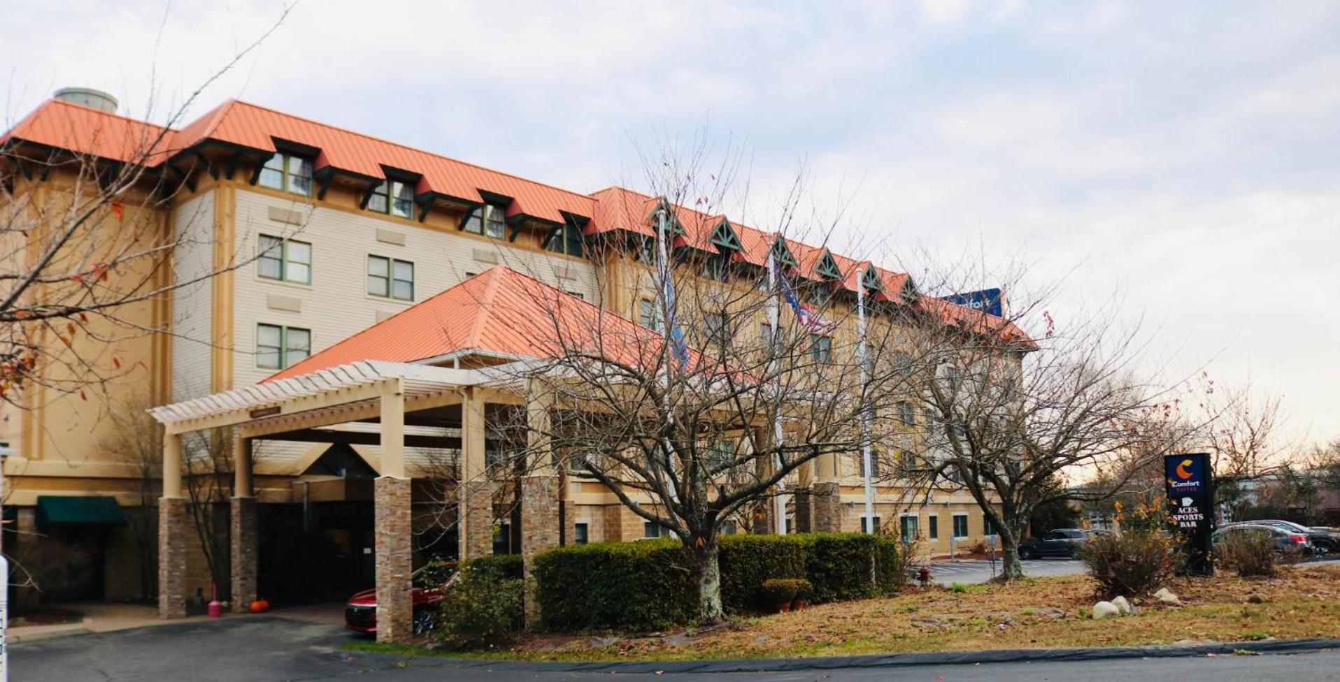 Comfort Suites Near Casinos Норидж Экстерьер фото